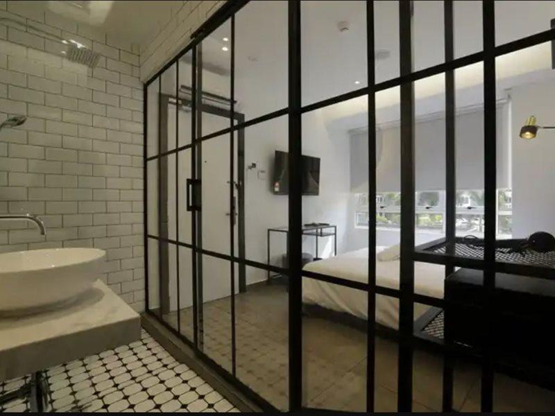 Z Hotel Ara Damansara, Lrt, Mall, Airport Petaling Jaya Esterno foto